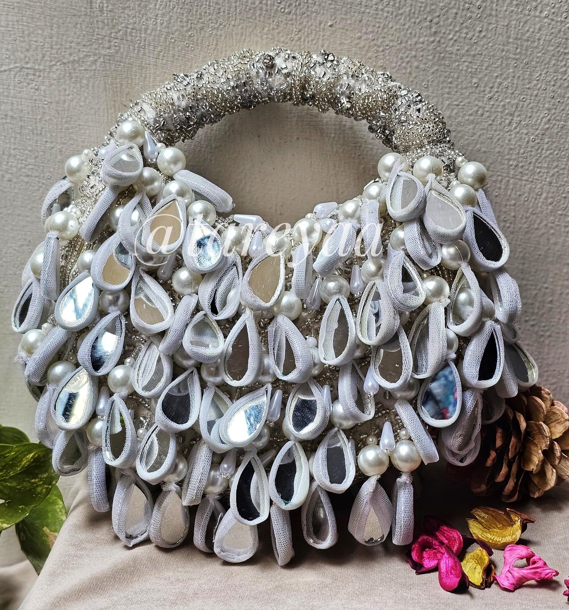 Garba mirror bag with handle - Tareyaa