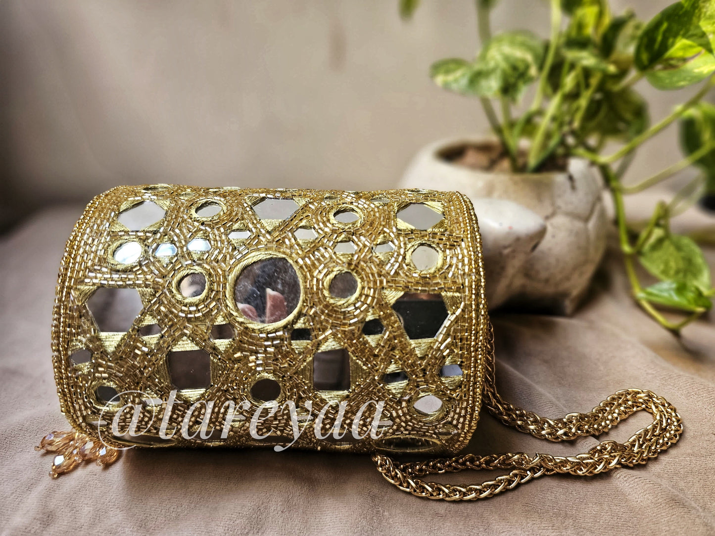 Chandelier Mirror Minibag - Tareyaa