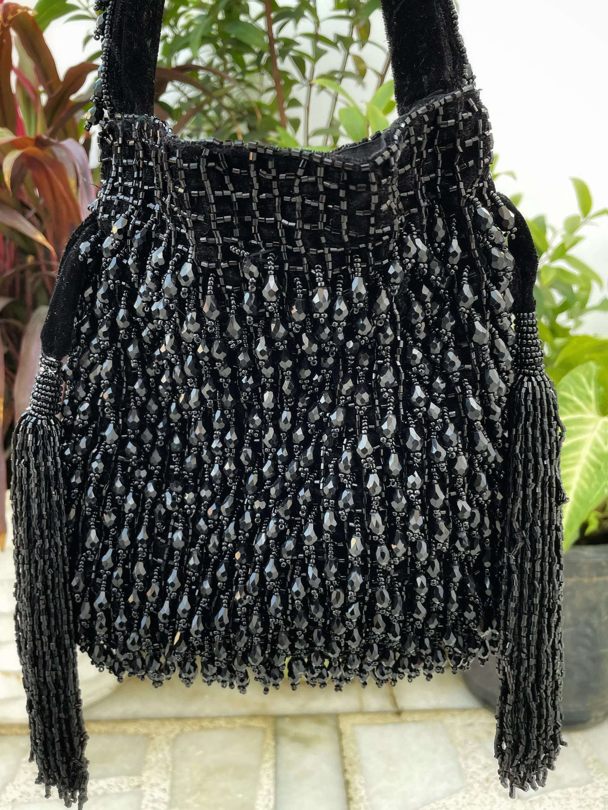 Kylie Festive beaded potli - Tareyaa