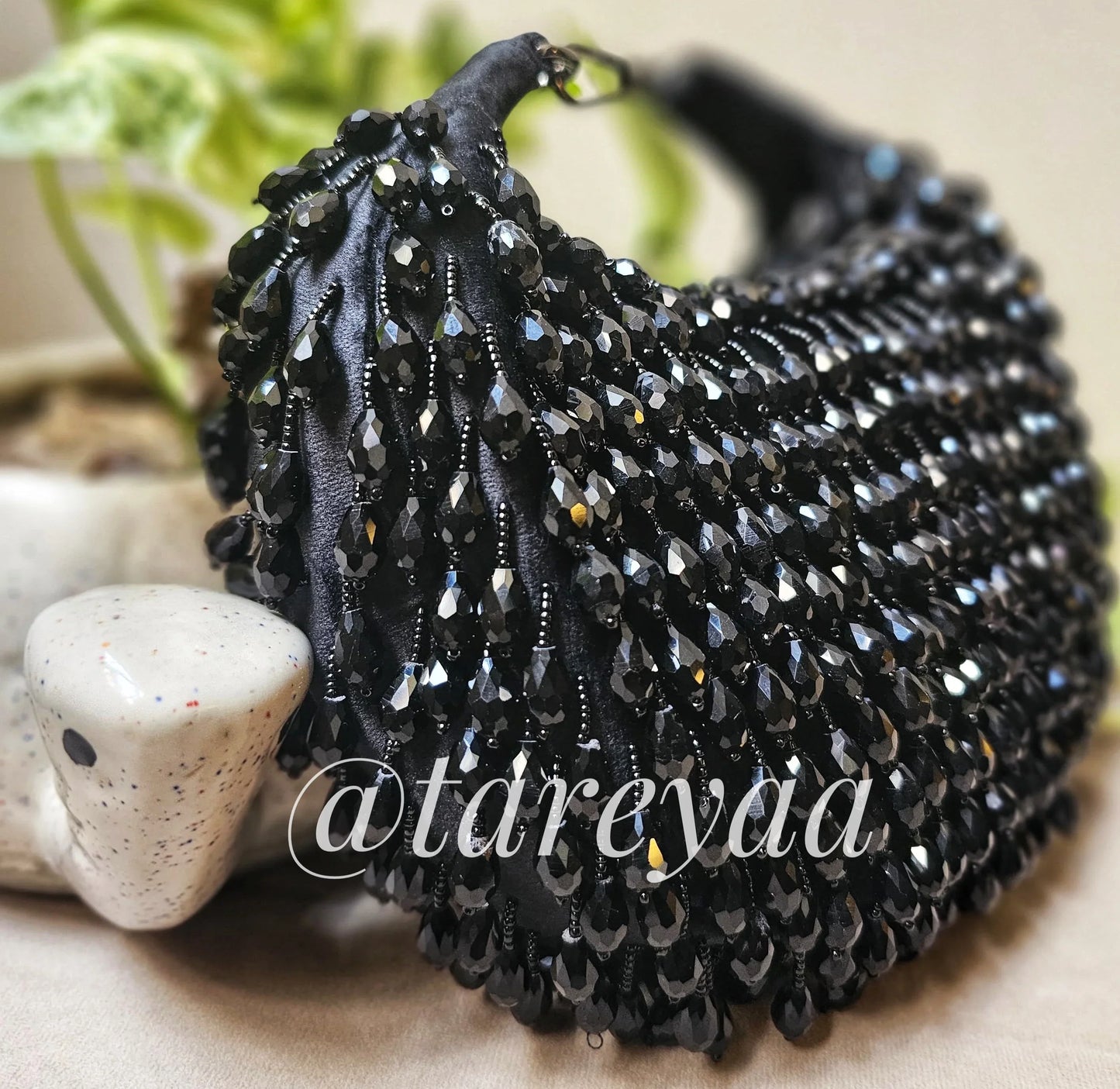 Oud Designer Beaded Bag with Clip - Tareyaa