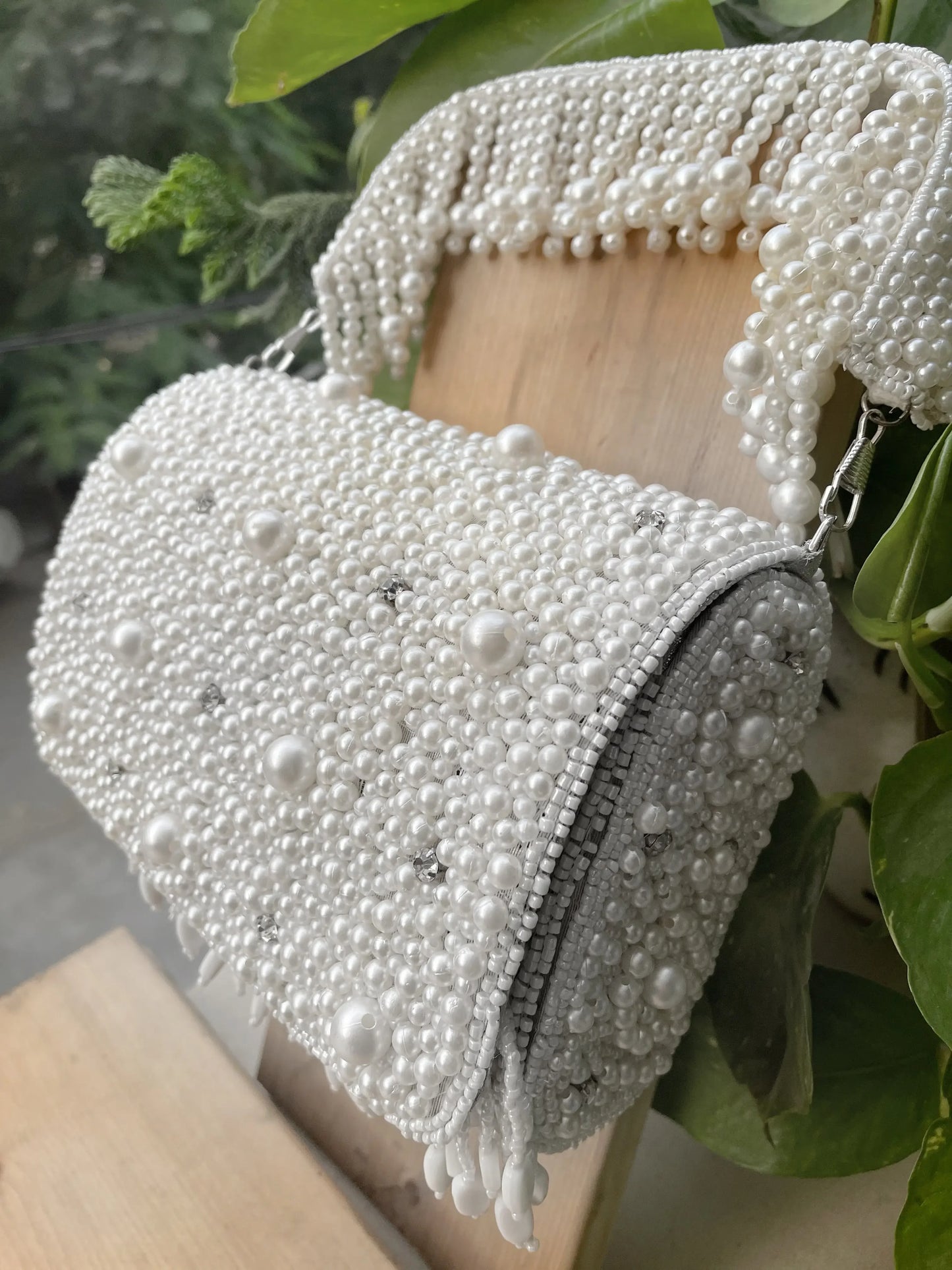 Pearlicious foldbag with pearl handle - Tareyaa