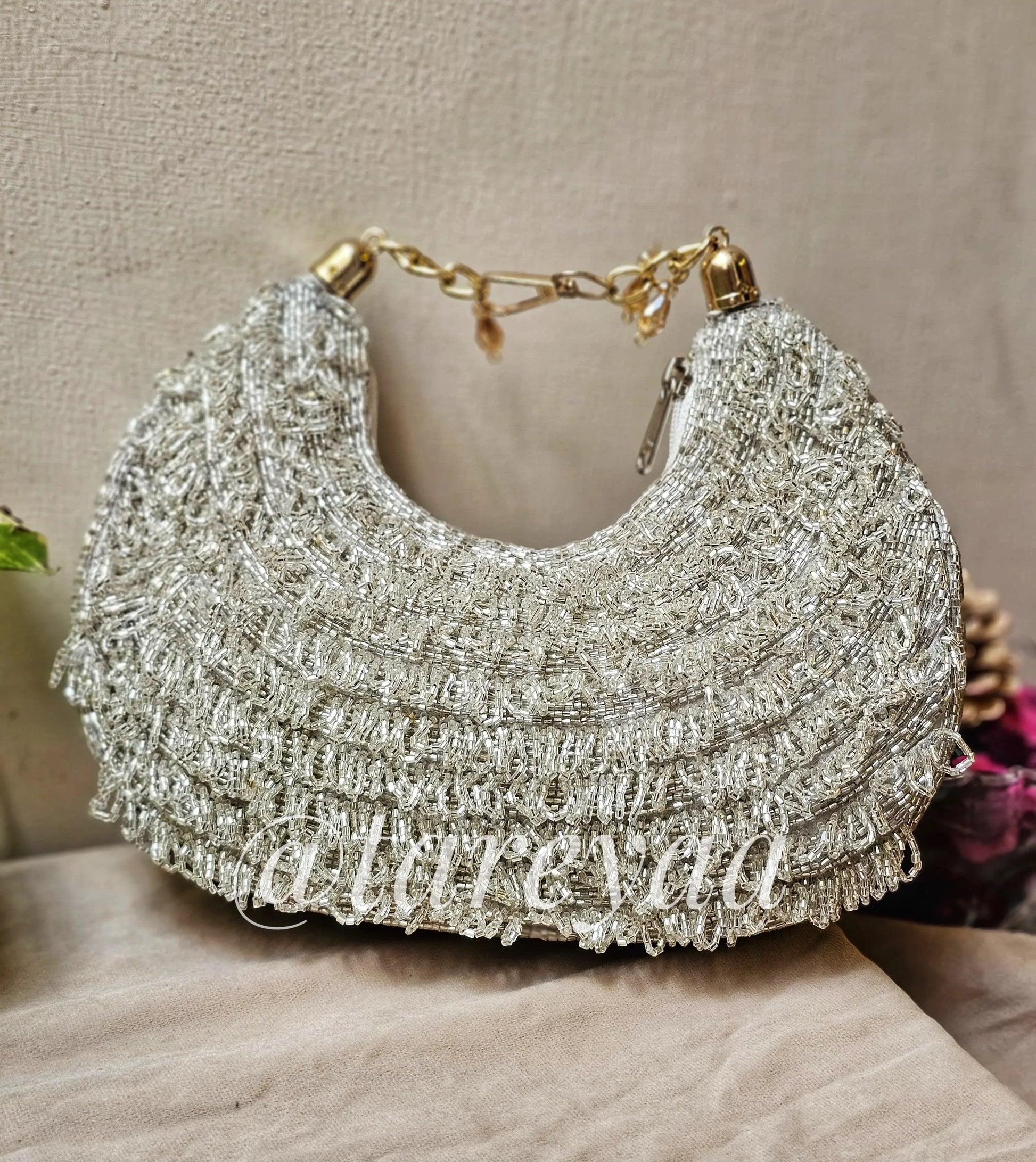 Mohey Crescent Party Bag with clip - Tareyaa