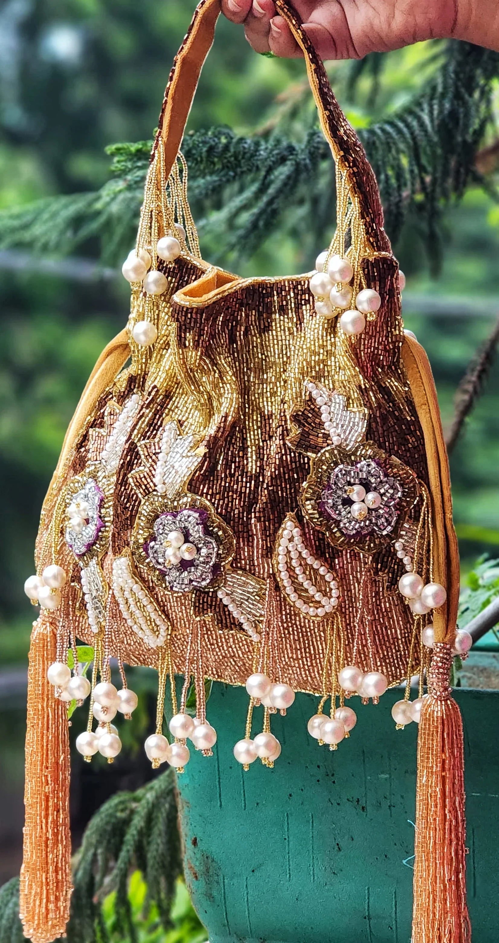 Trinity Wedding Potli bag with handle - Tareyaa