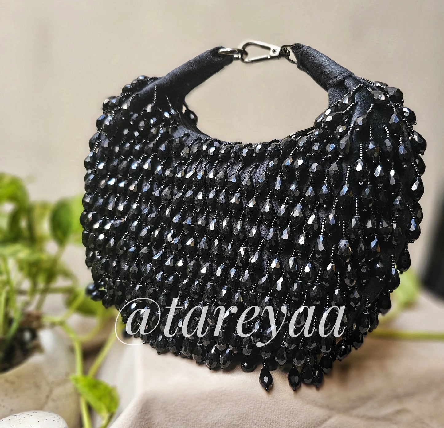 Oud Designer Beaded Bag with Clip - Tareyaa