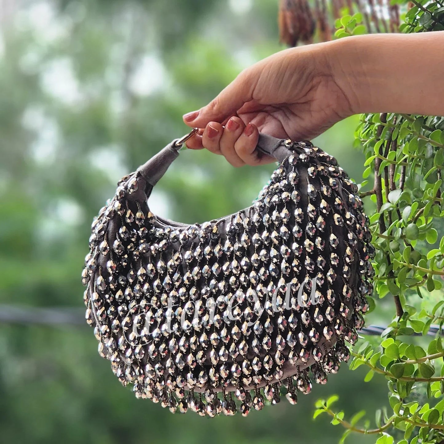 Oud Designer Beaded Bag with Clip - Tareyaa