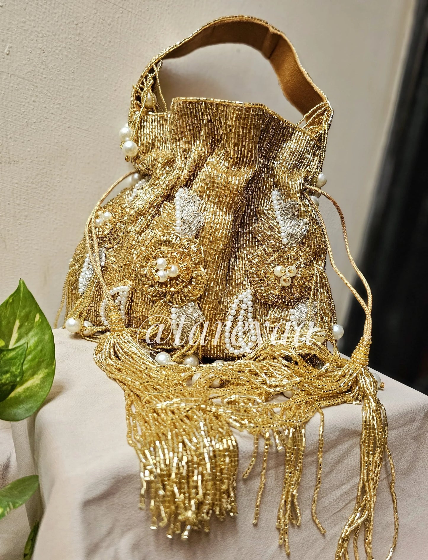 Trinity Wedding Potli bag with handle - Tareyaa