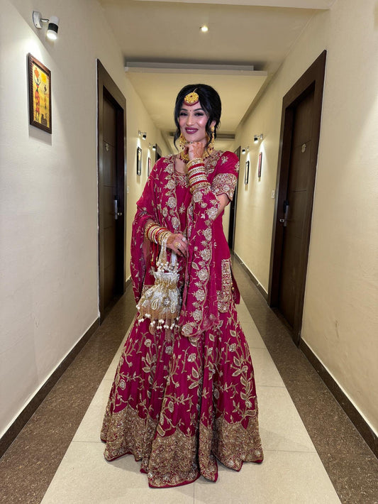 How to Choose the Perfect Potli Bag for Your Wedding Outfit By Tareyaa | Indian Bags & Potlis