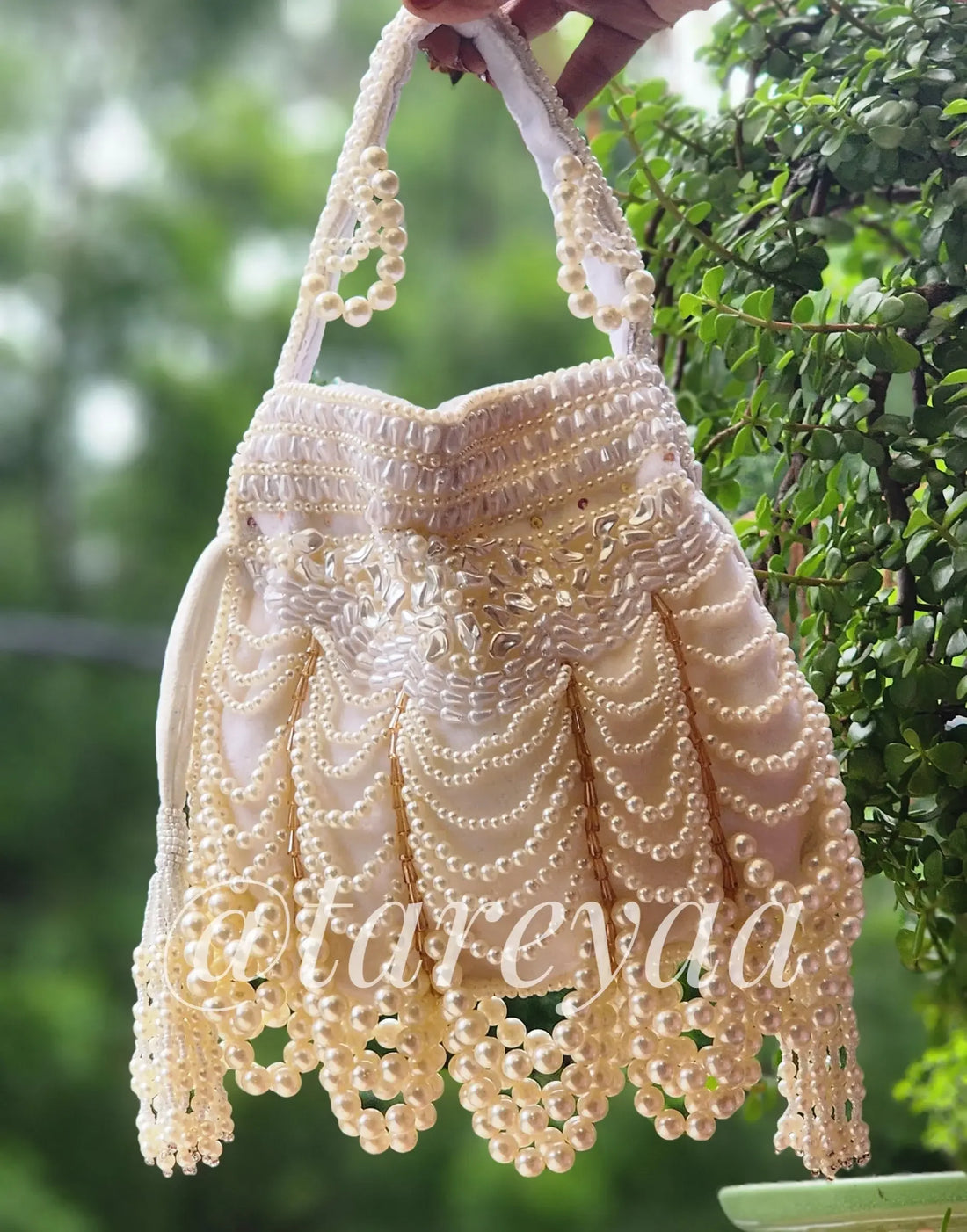 Discover Premium Potli Bags Online in India: Style Meets Functionality - Tareyaa