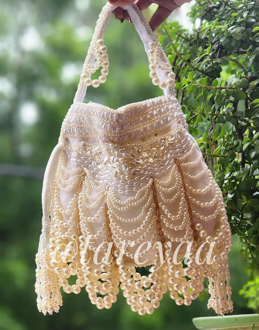 Discover Premium Potli Bags Online in India: Style Meets Functionality - Tareyaa