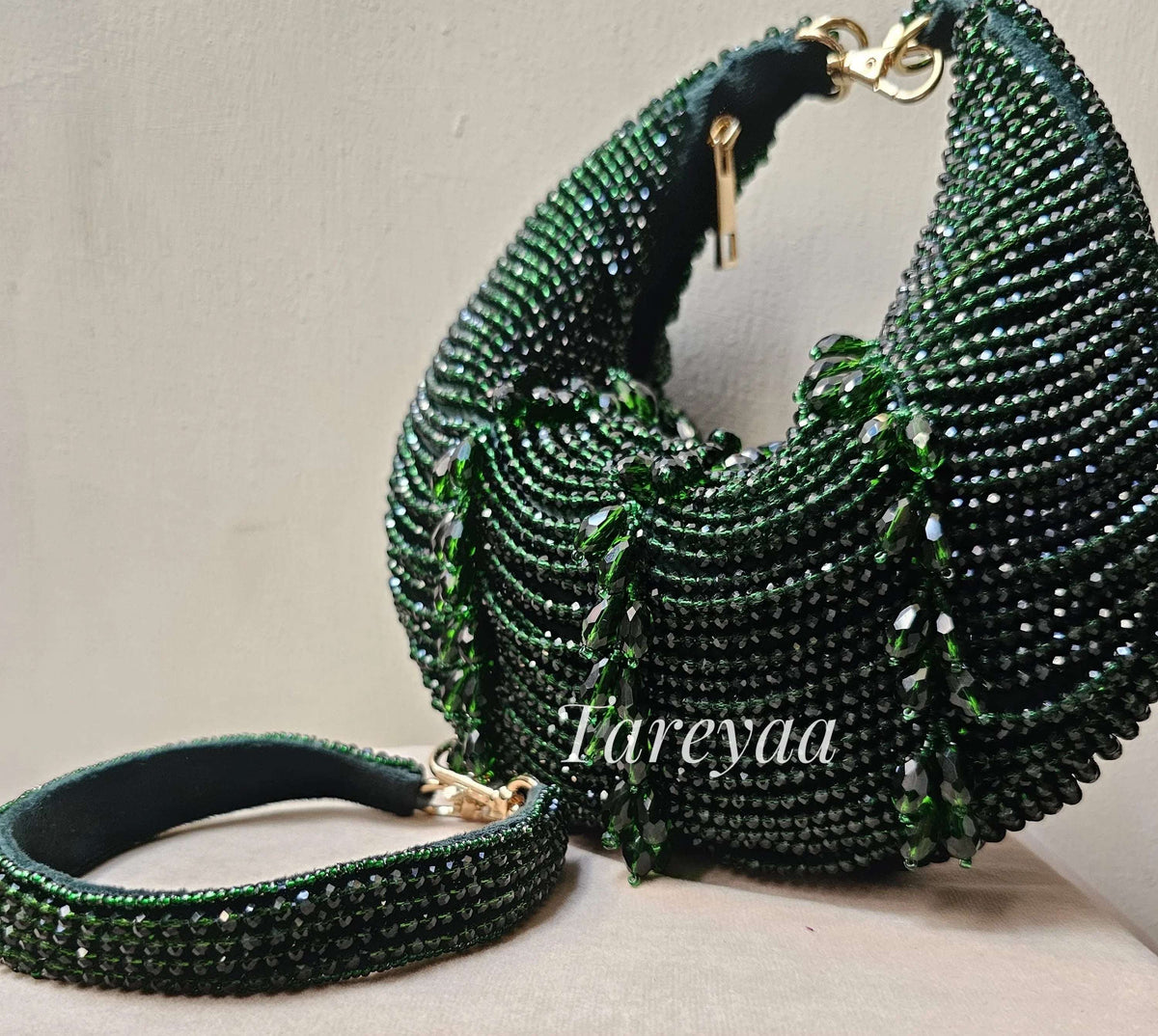 Emerald Aura - Tareyaa