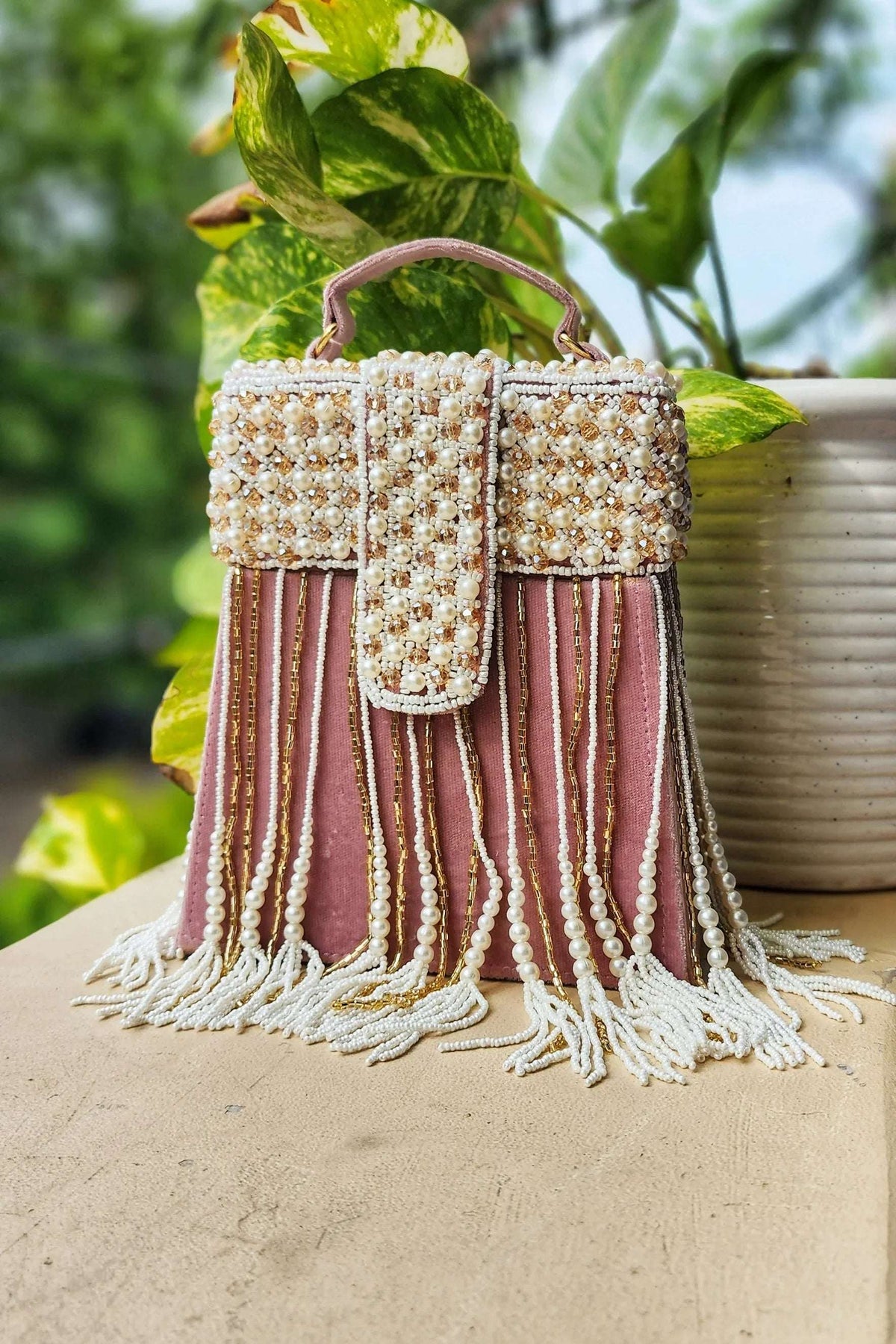 Chica Box Bag with handle - Tareyaa