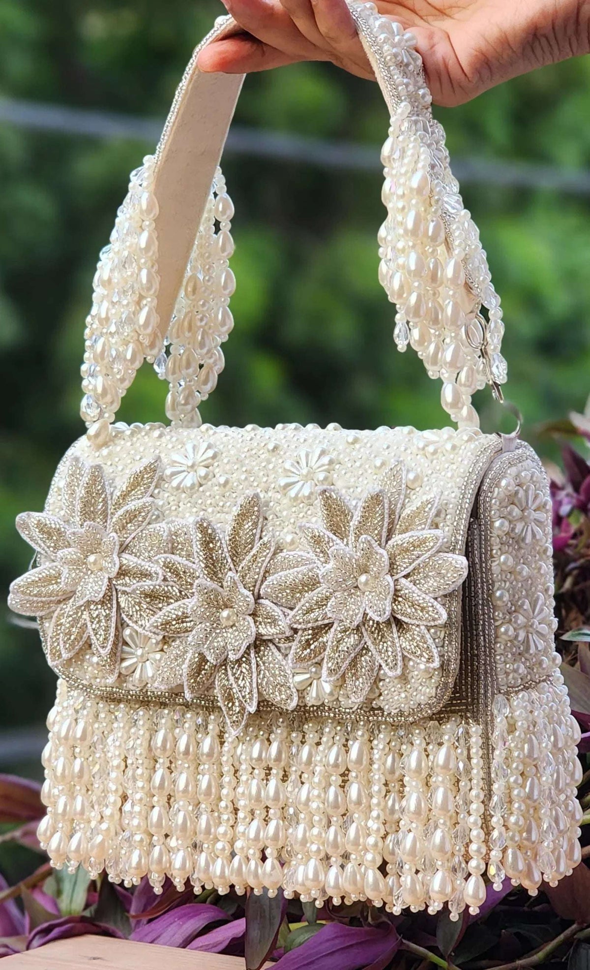 Marwah Embellished Pearl Silver Foldbag - Tareyaa