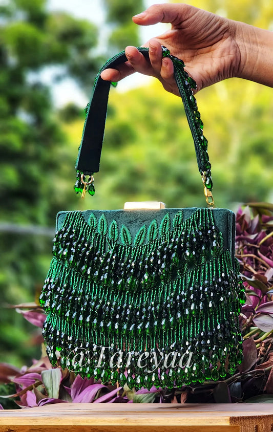 Sula Emerald Clip Party Clutch - Tareyaa